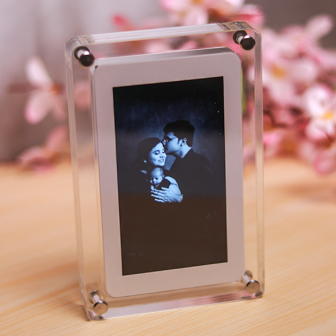Digital Photo & Video Frame Digital Photo & Video Frame