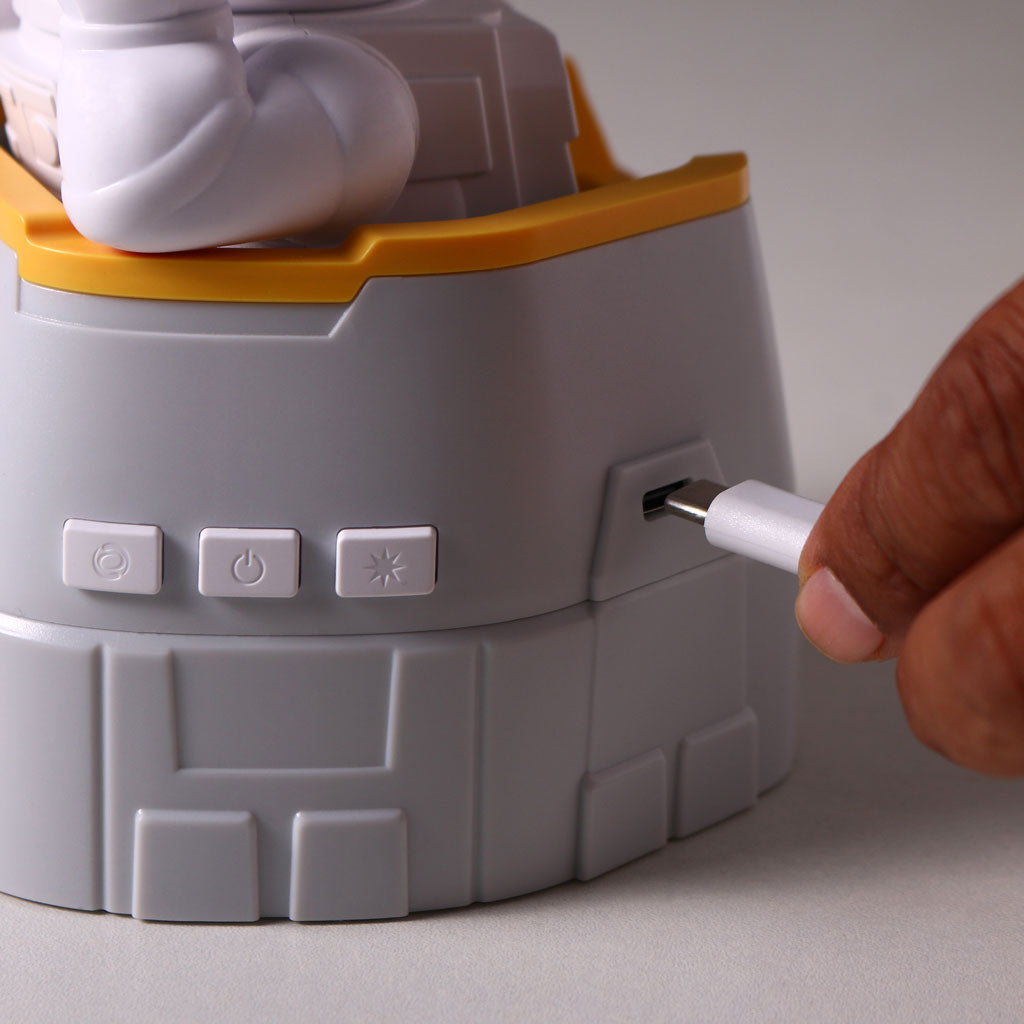 Astronaut Galaxy Speaker and Projection Lamp Astronaut Galaxy Speaker and Projection Lamp