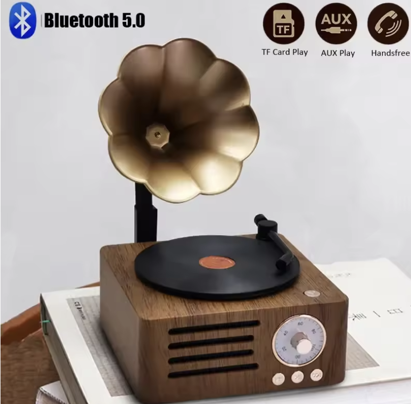 Retro Gramophone Bluetooth Speaker with Rotating Disc Retro Gramophone Bluetooth Speaker with Rotating Disc