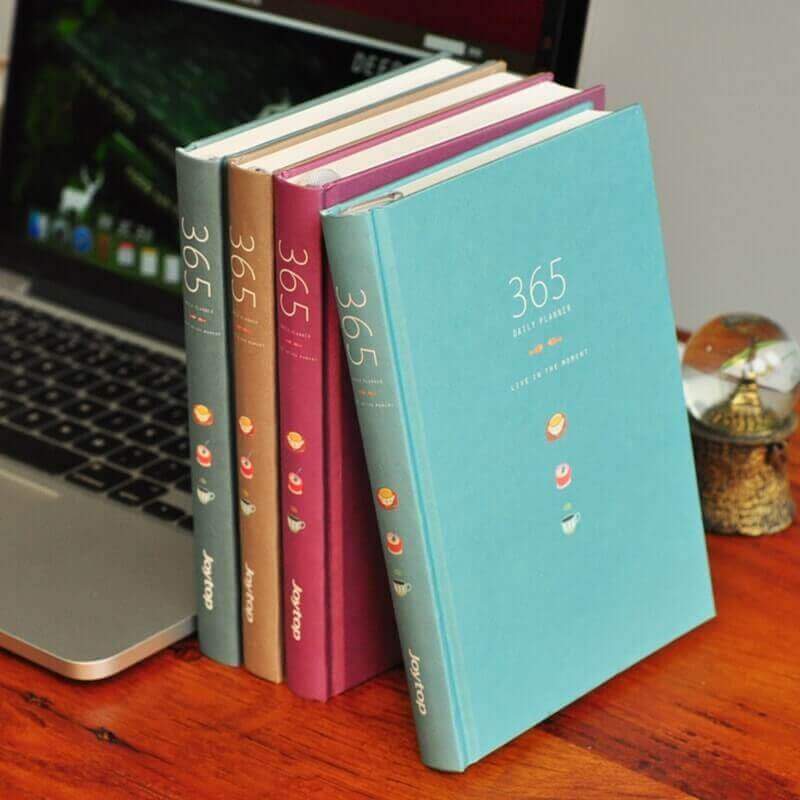 Why a 365 Daily Planner is The Perfect Gift