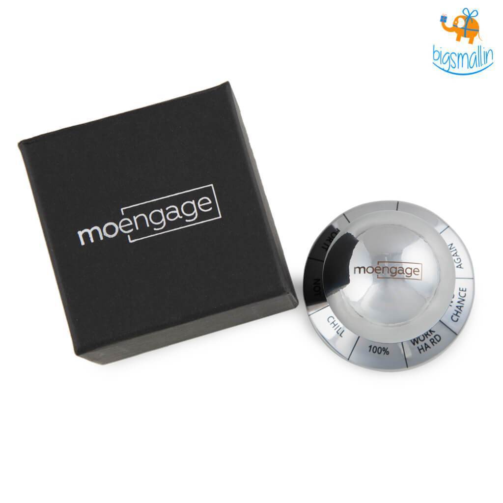 Decision Maker Paperweight - MoEngage