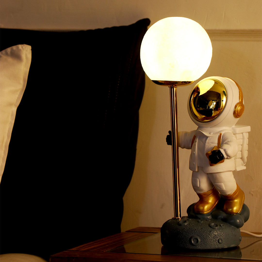 Astronaut Moon Lamp