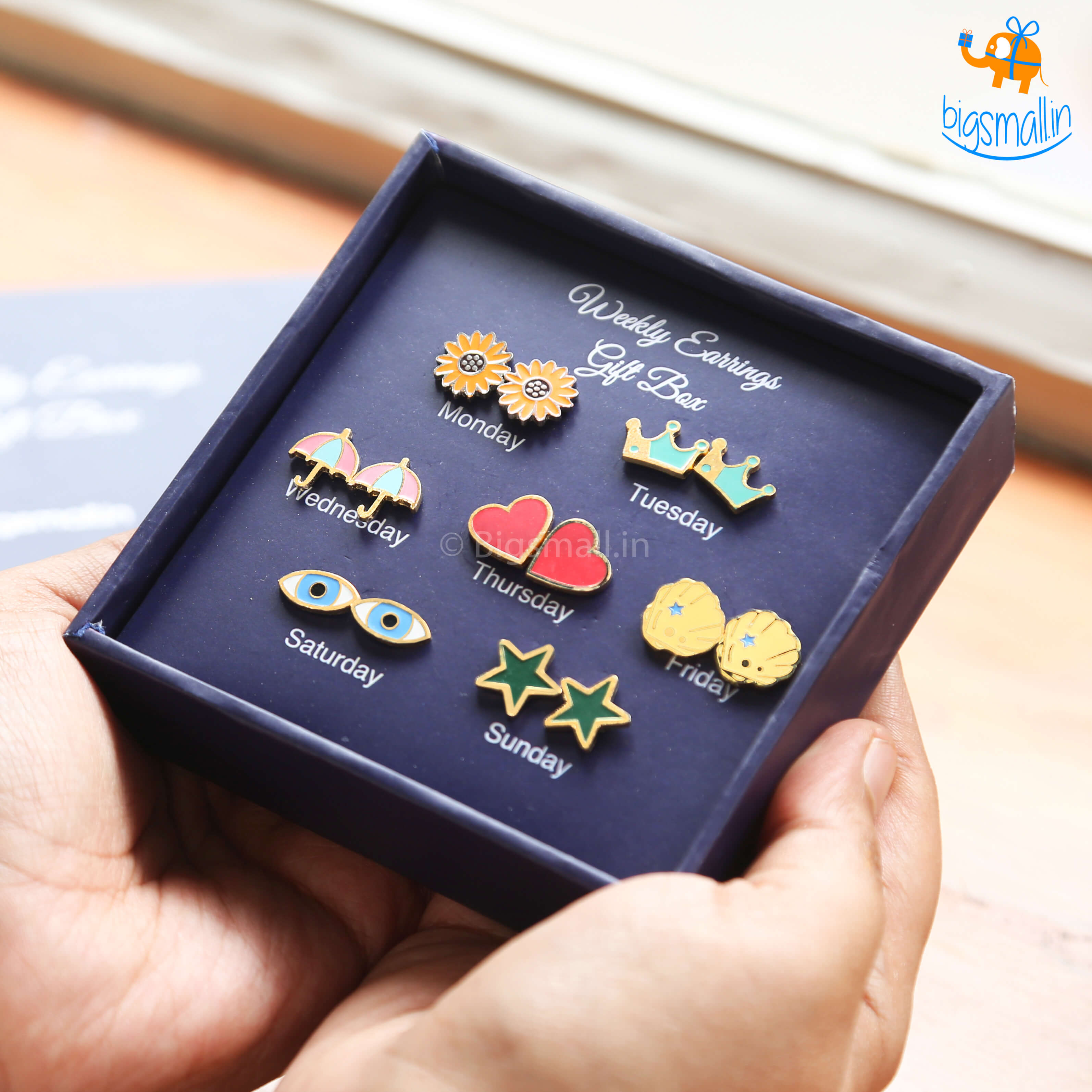 Weekly Earring Box