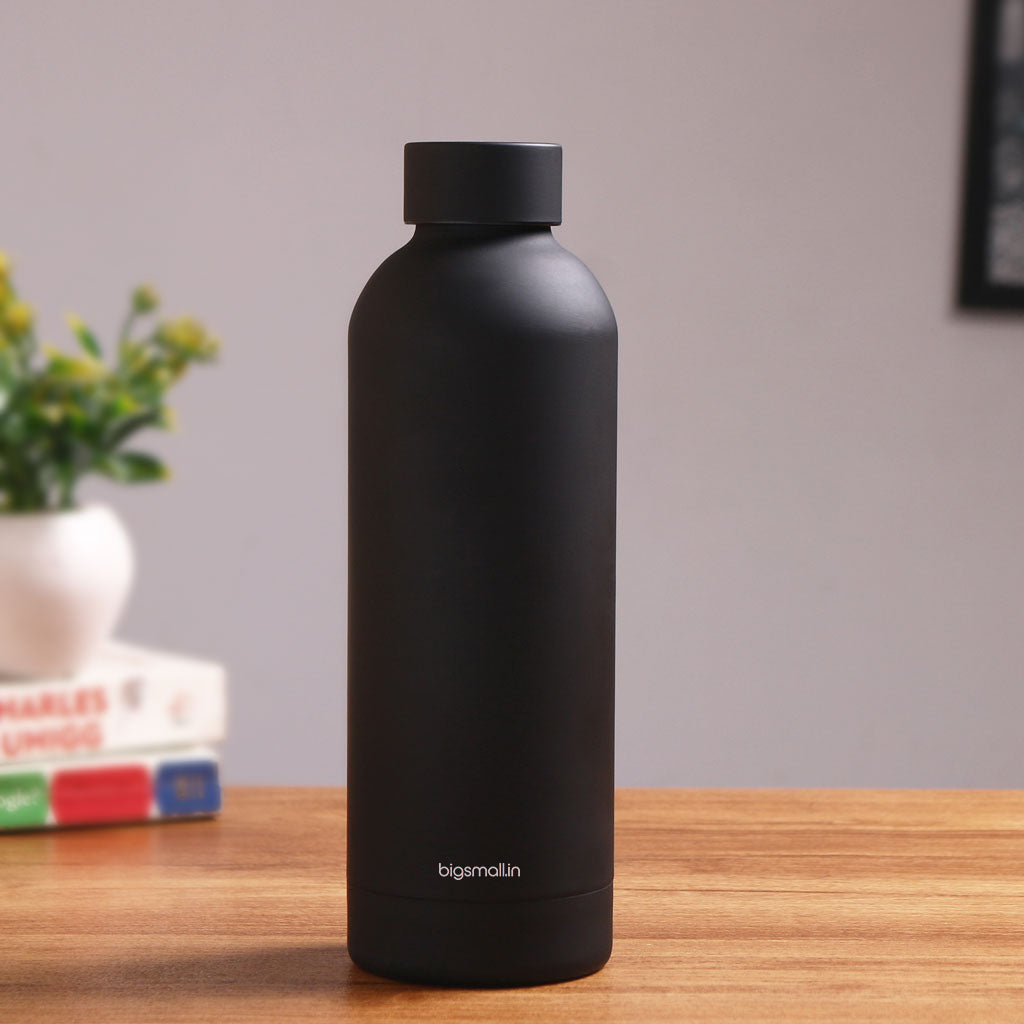 Linear Black Bottle