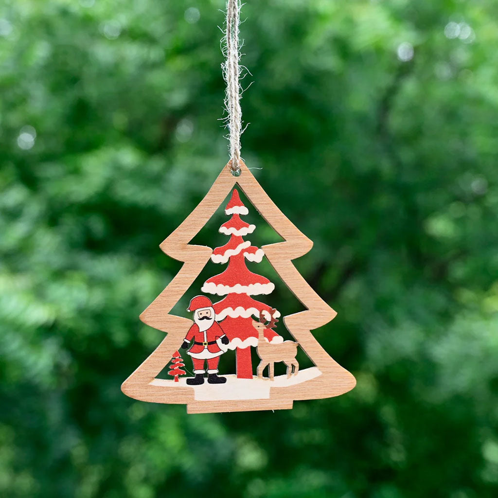 Wooden Christmas Tree Ornament – Santa, Reindeer & Festive Scene