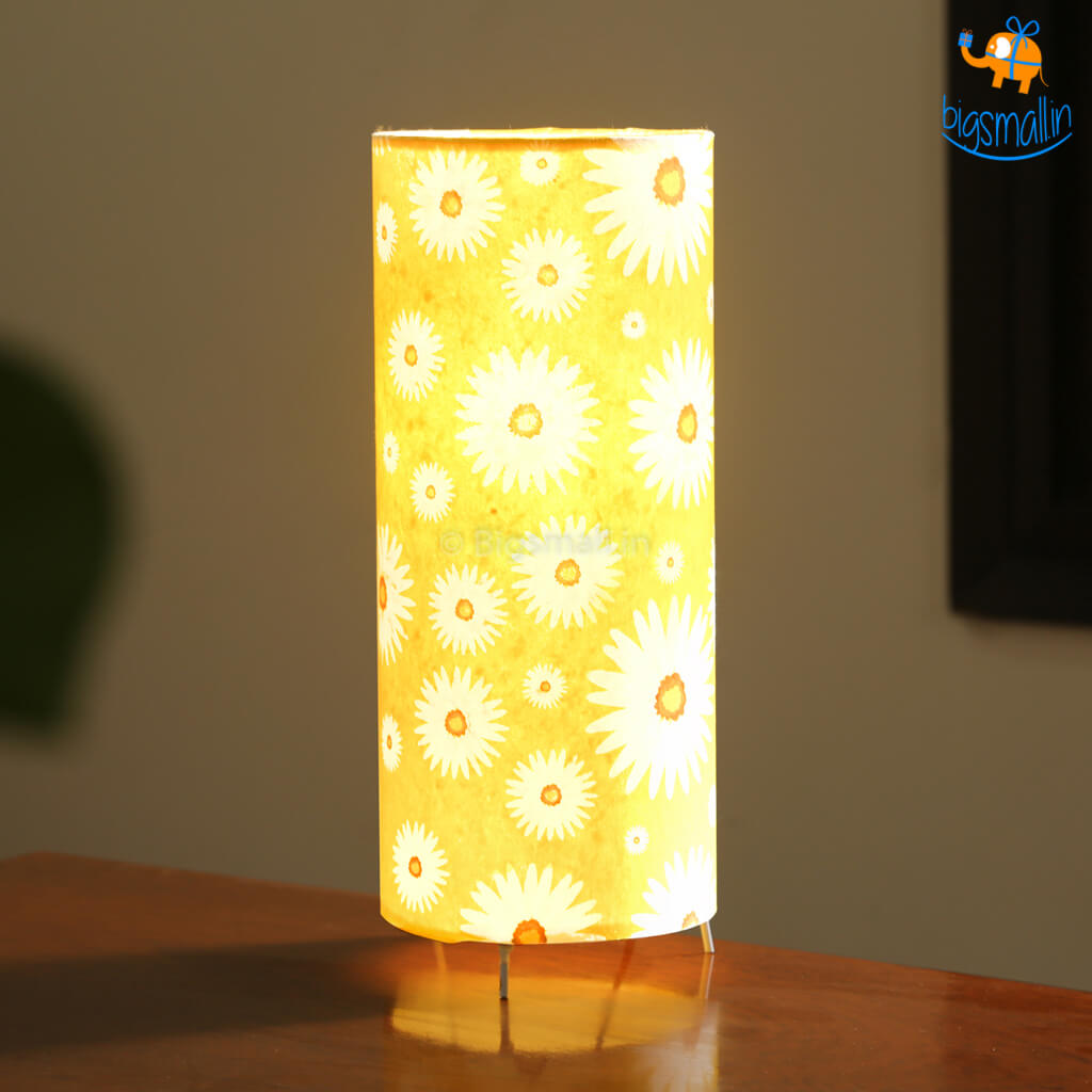 Daisy Cylindrical Table Lamp