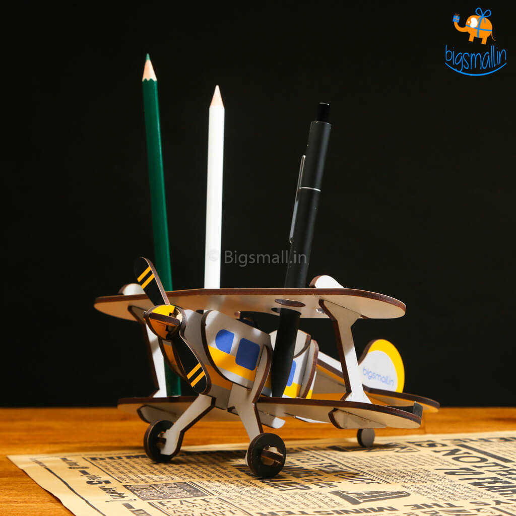 Plane Pen Stand