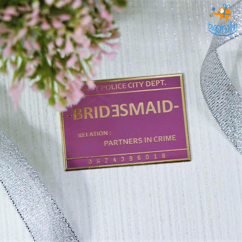 Bridesmaid Lapel Pin - bigsmall.in