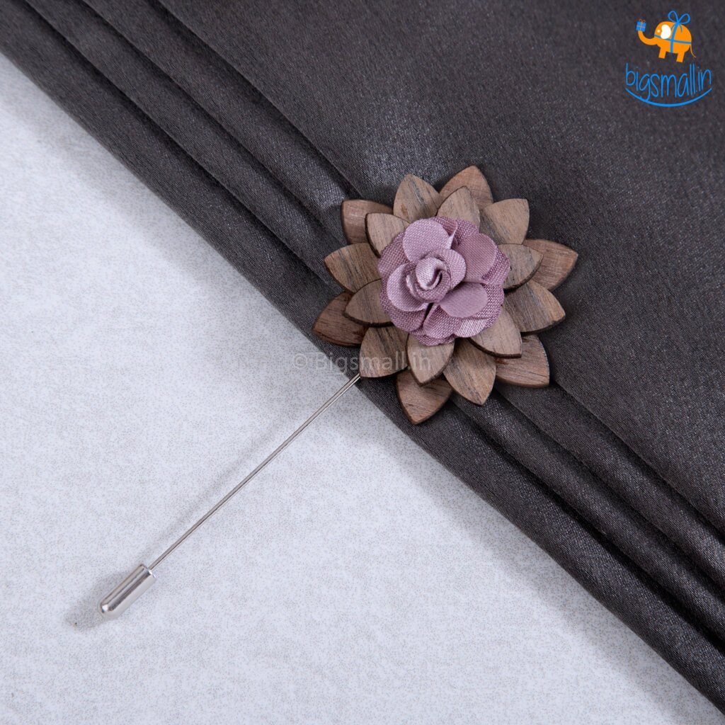 Flower Wooden Brooch - bigsmall.in