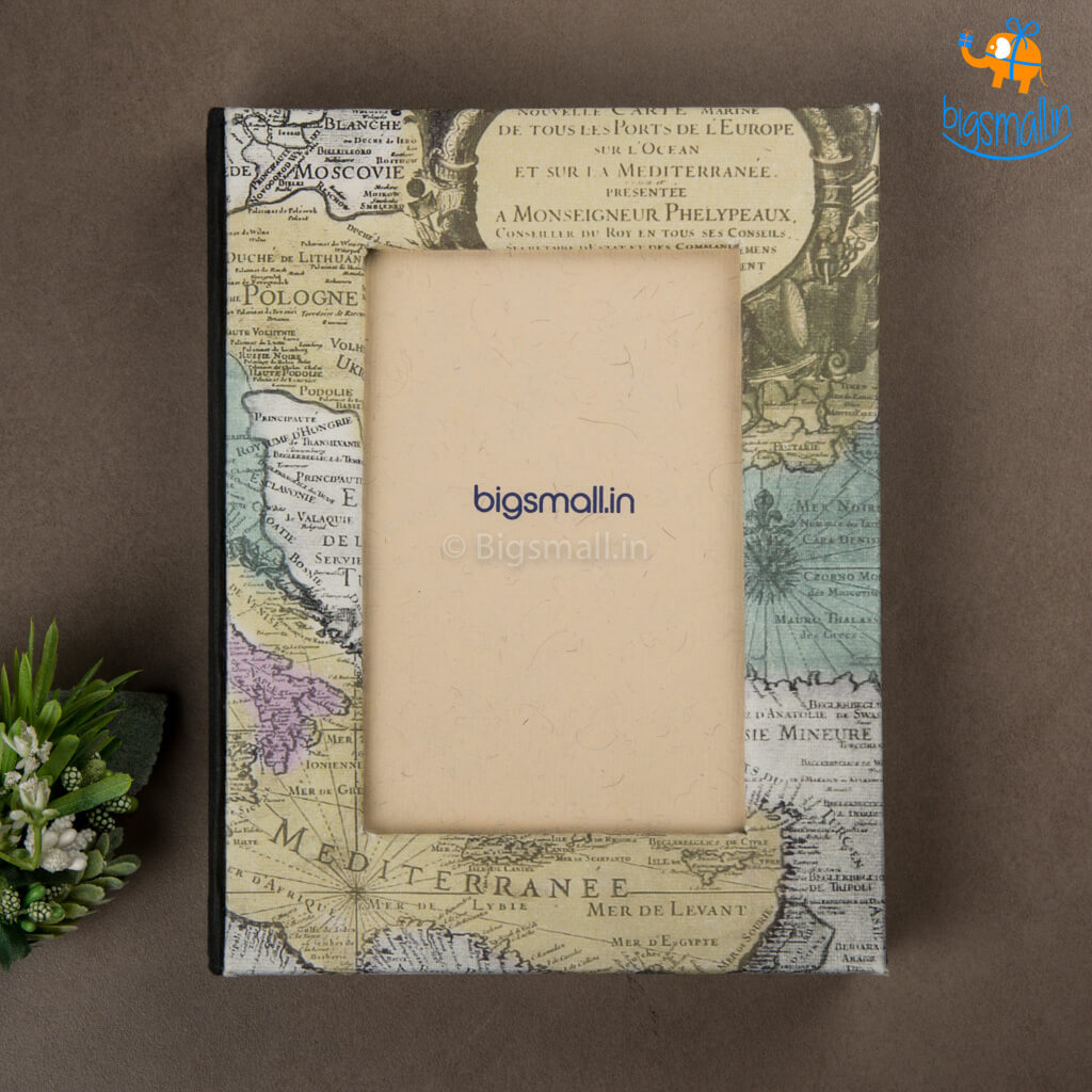 World Map Vintage Photo Frame