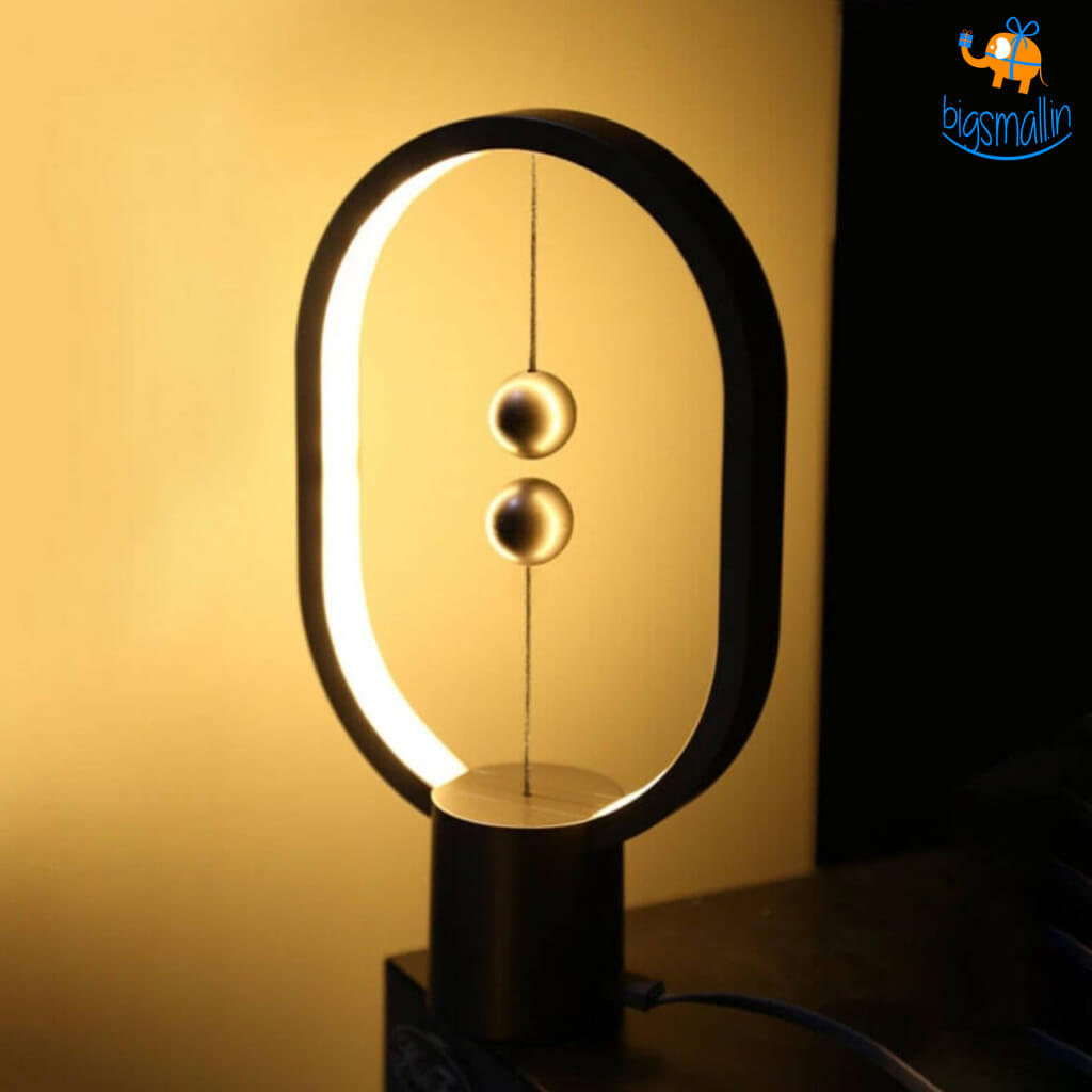 Magnetic Heng Balance Lamp