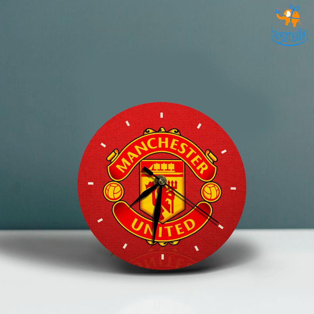 Manchester United Wooden Table Clock