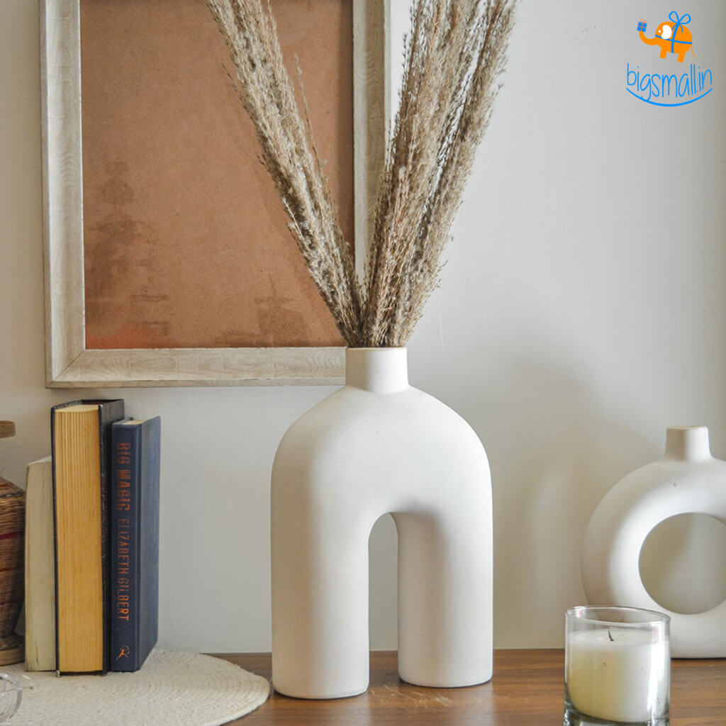 Minimal Ceramic Decorative Vase