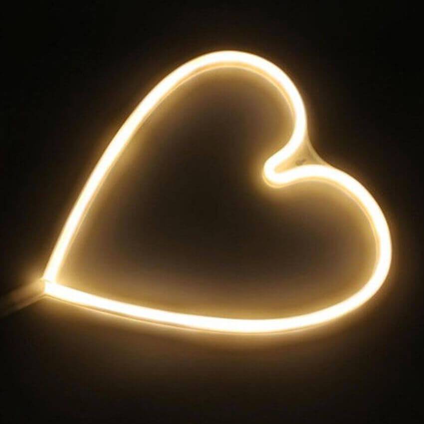 Neon Heart Light - bigsmall.in