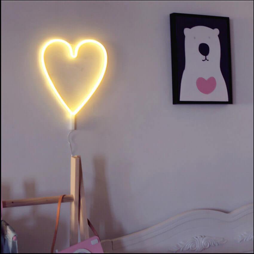 Neon Heart Light - bigsmall.in