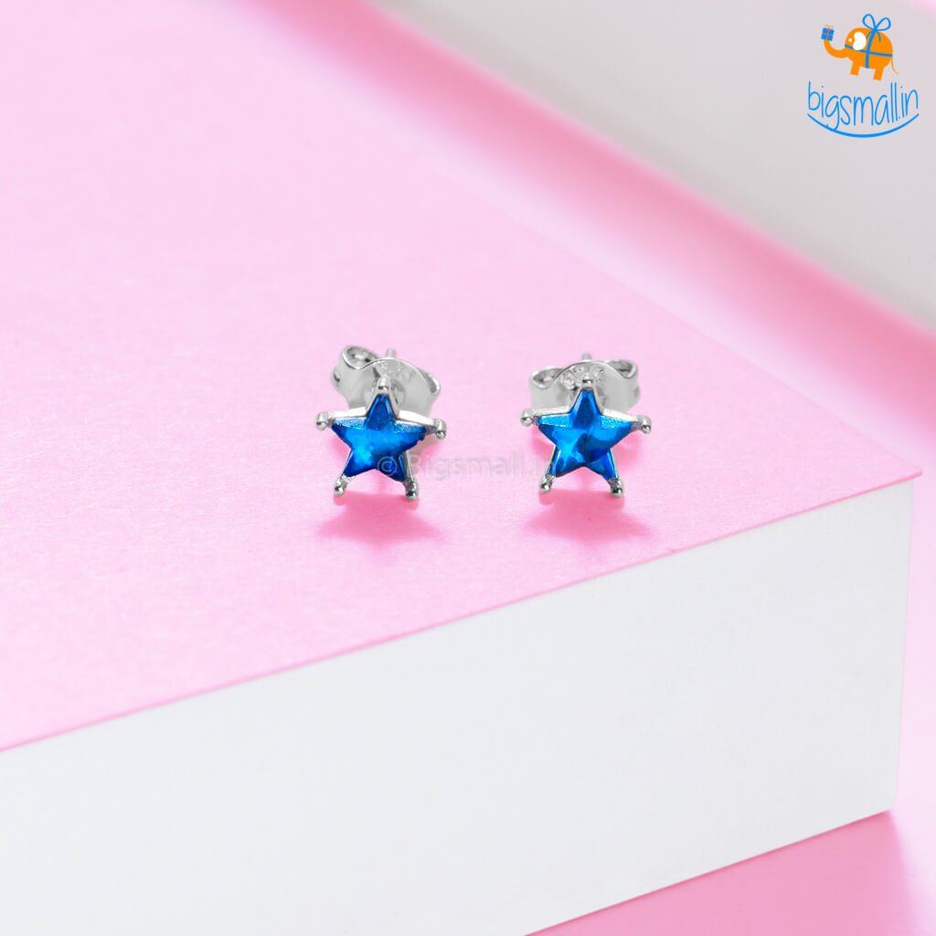 Star Shaped Ear Studs - bigsmall.in