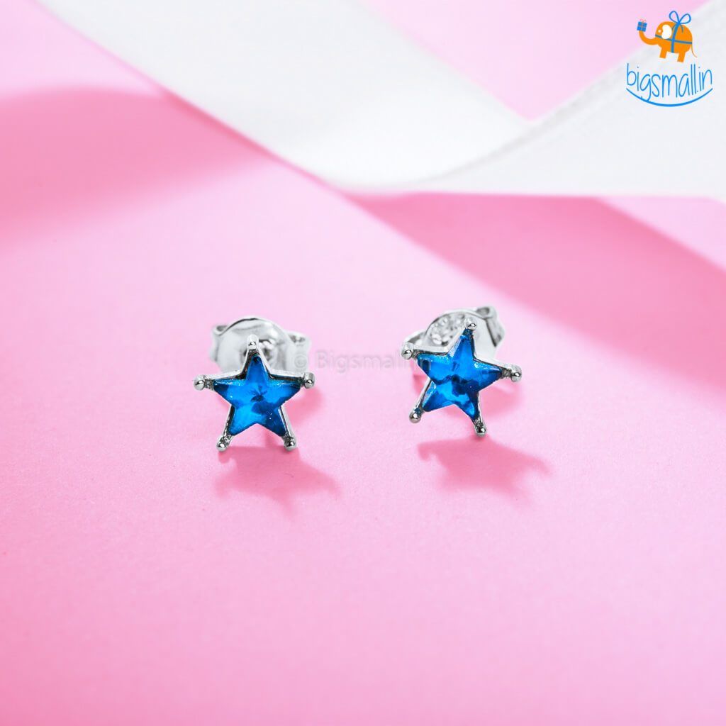 Star Shaped Ear Studs - bigsmall.in