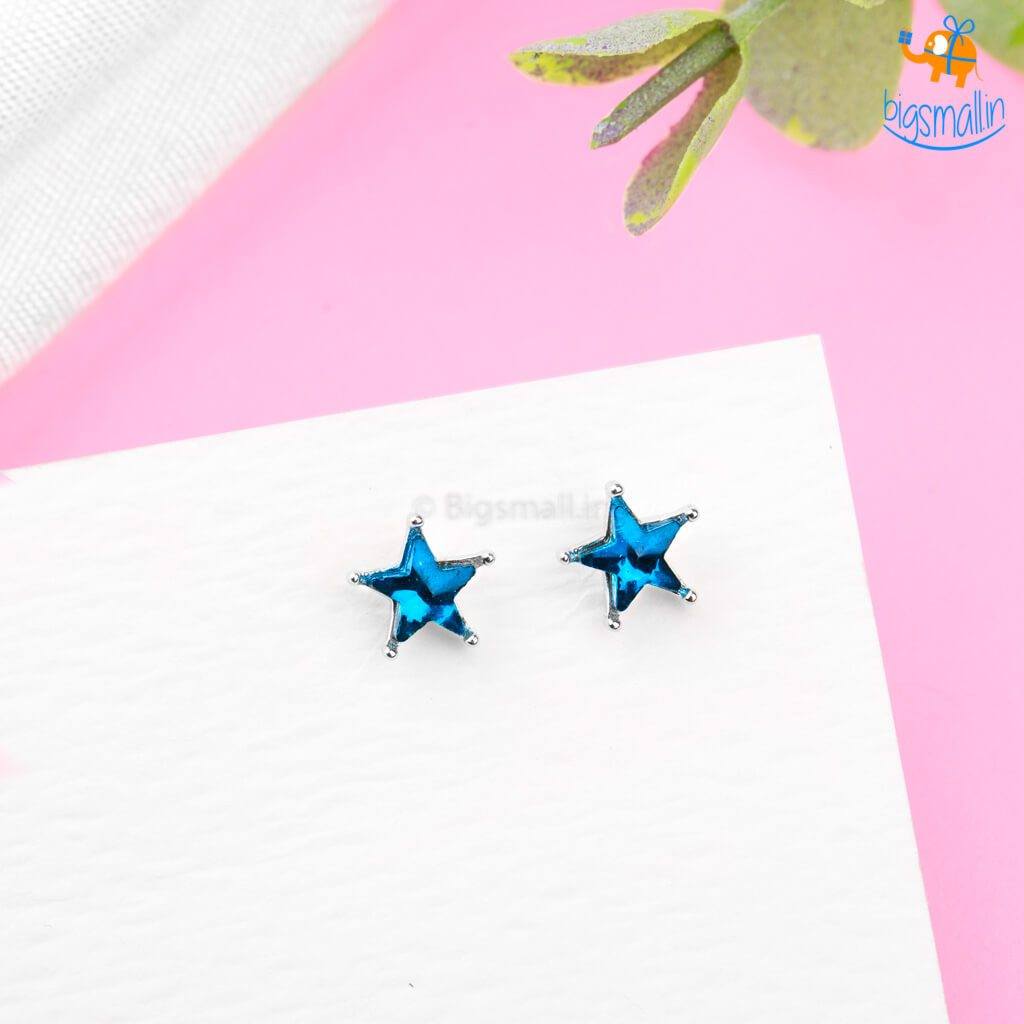 Star Shaped Ear Studs - bigsmall.in