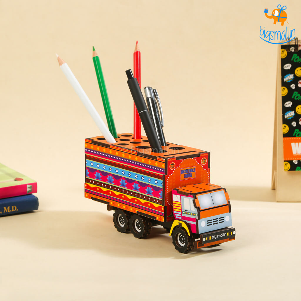 Pop Art Truck Pen Stand