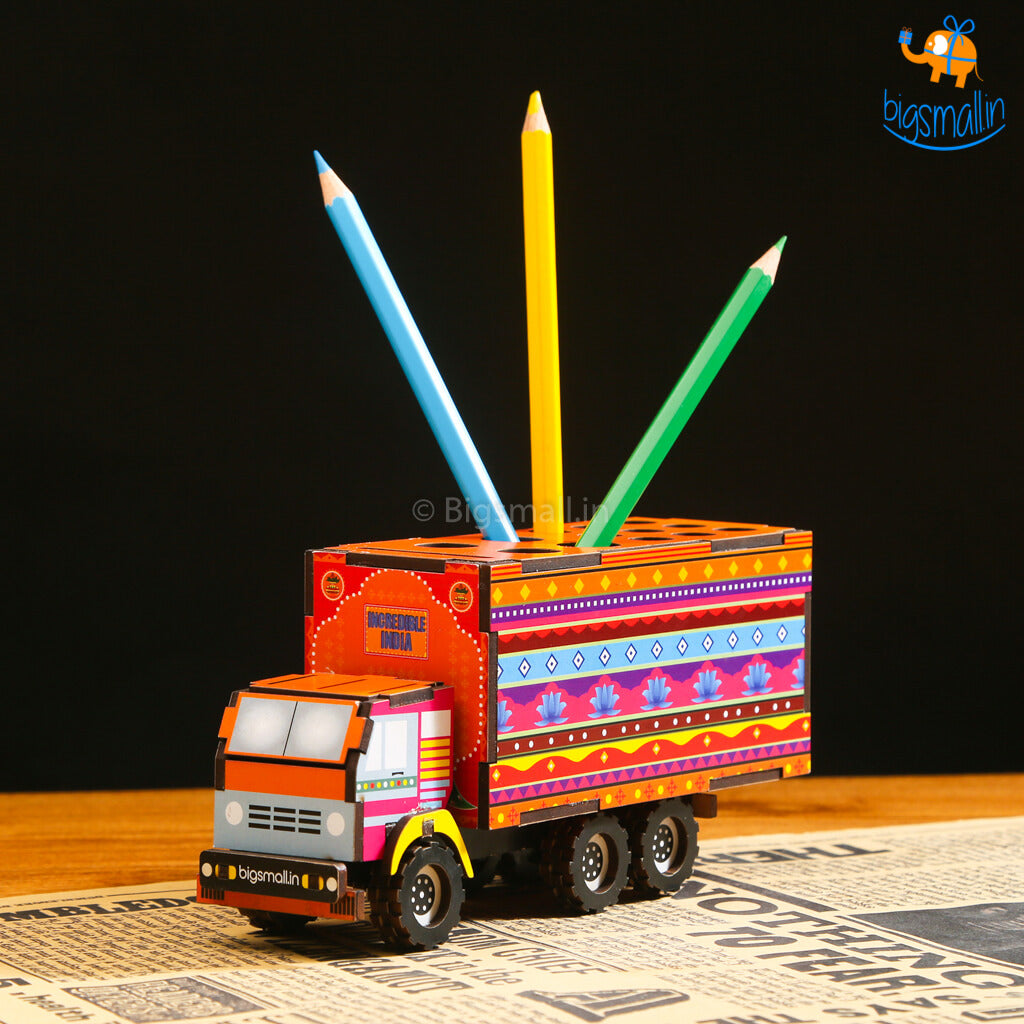 Pop Art Truck Pen Stand